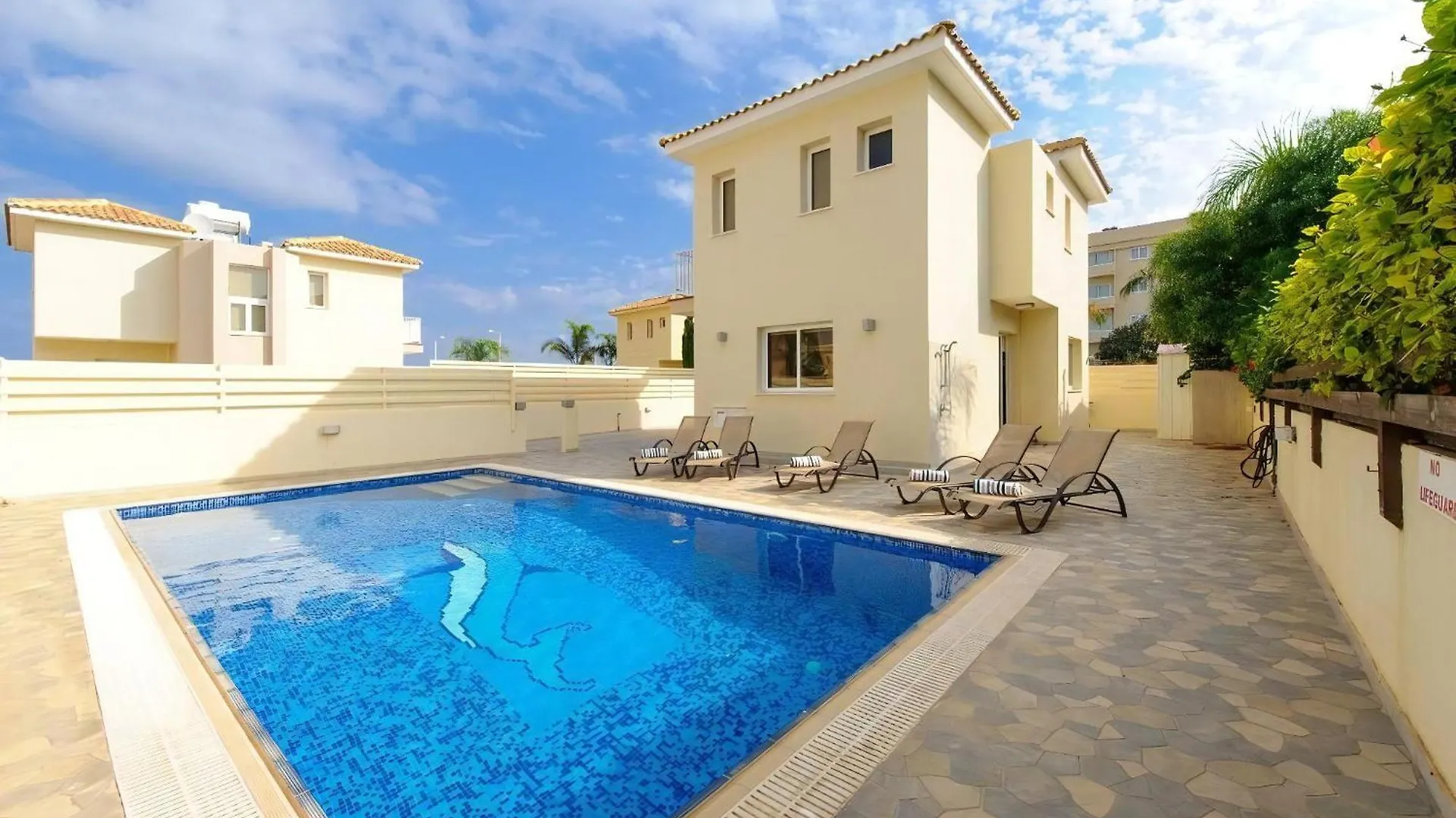 Villa Leoforos Dyo, Modern 3Bdr Protaras Villa With Pool, In The Centre Of Protaras